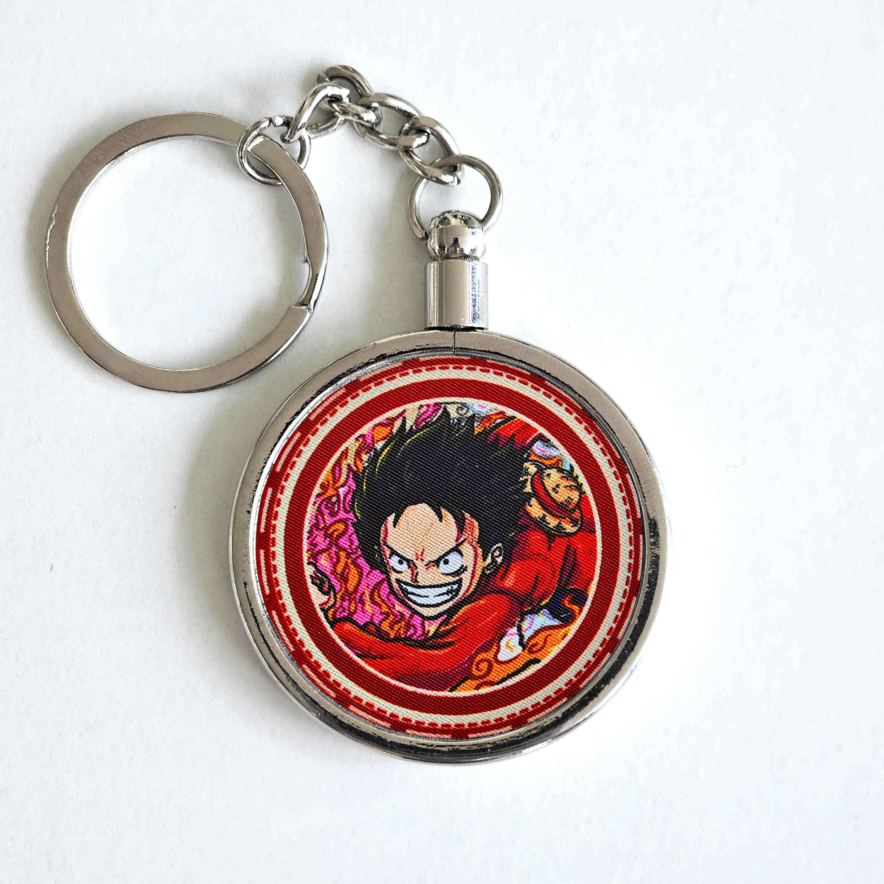 ON3.P/ECE Poker Chip/Key Chain | STR4W H4T